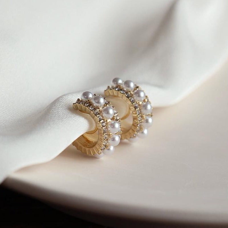 Vintage Small Pearl Hoop Earrings with Diamond for Women（4mm）