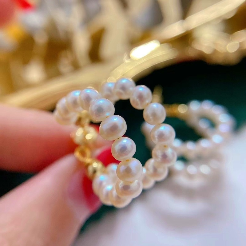 AAA Freshwater Cultured Pearl Pearl Hoop Earrings in 14K Gold Over Sterling Silver（4-5mm）