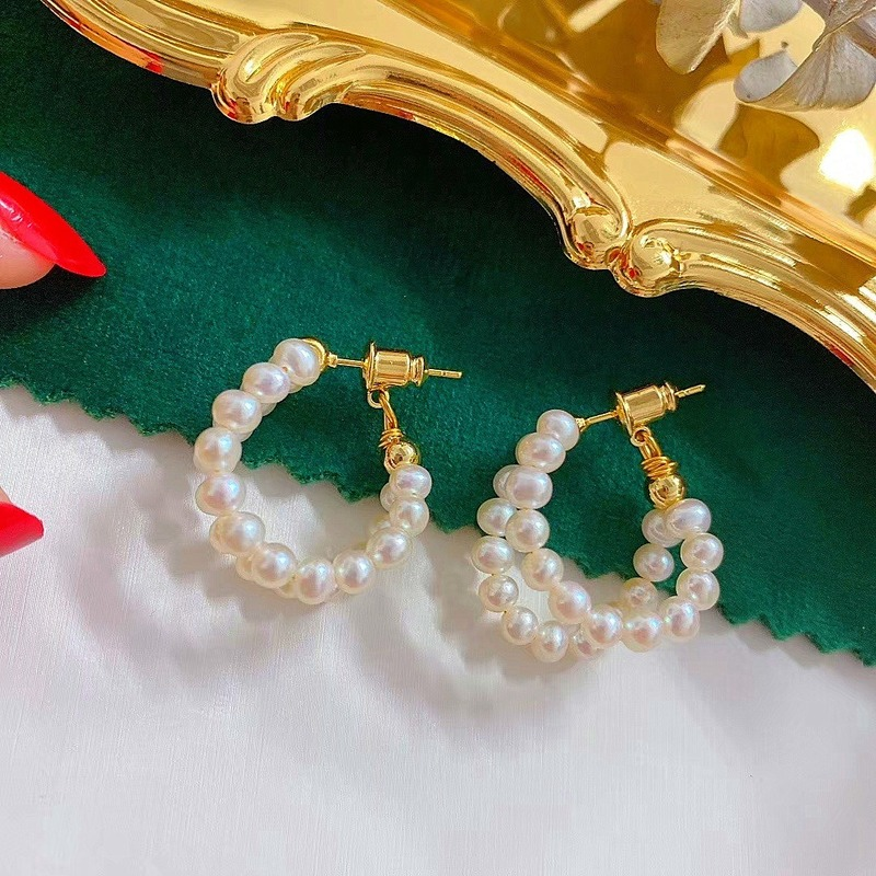 AAA Freshwater Cultured Pearl Pearl Hoop Earrings in 14K Gold Over Sterling Silver（4-5mm）